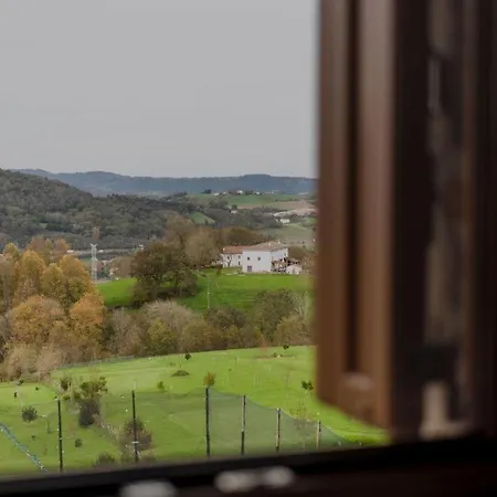 Casa Rural Altzibar-berri Country house Urnieta